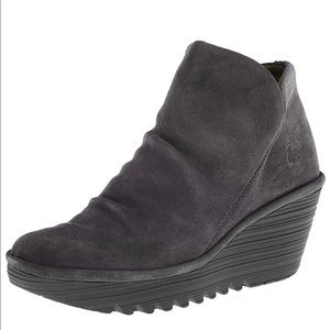 New Fly London Yip diesel oil suede 38